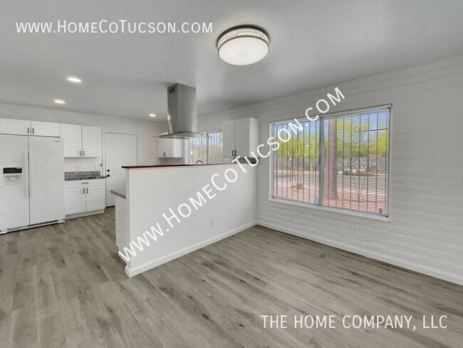 Building Photo - 3512 S Chesin Dr