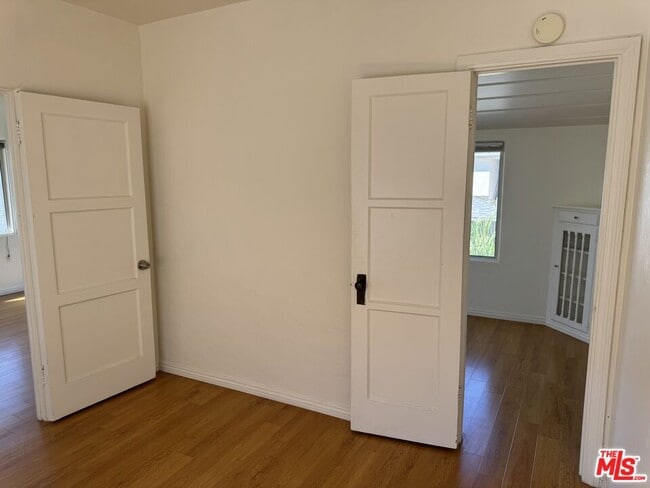 Building Photo - 409 N Monterey St