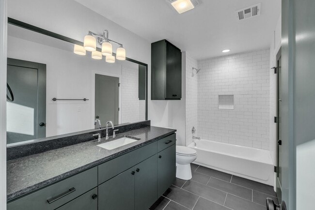 Building Photo - P.57 Kode Properties, LLC 1236-1238