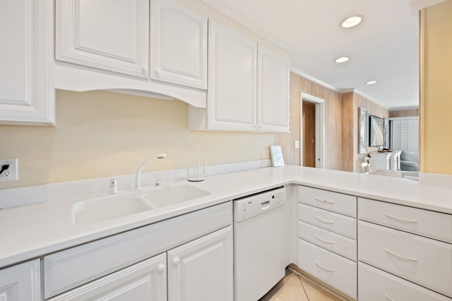 Building Photo - 275 Debordieu Blvd