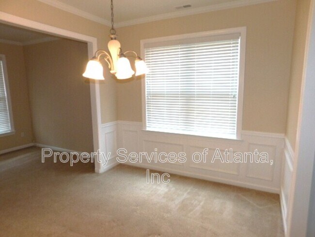 Building Photo - 3543 Aberdeen Way