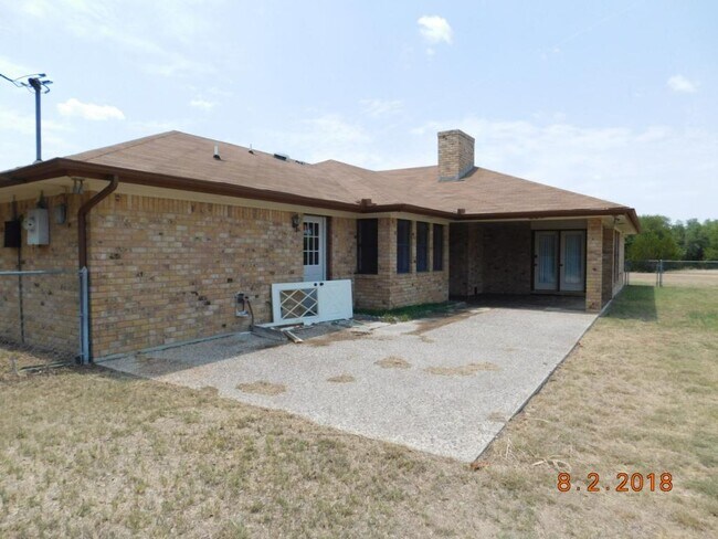 Building Photo - 2315 U.S. Hwy 190