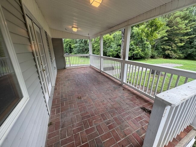 Building Photo - 805 Pebble Cove Rd