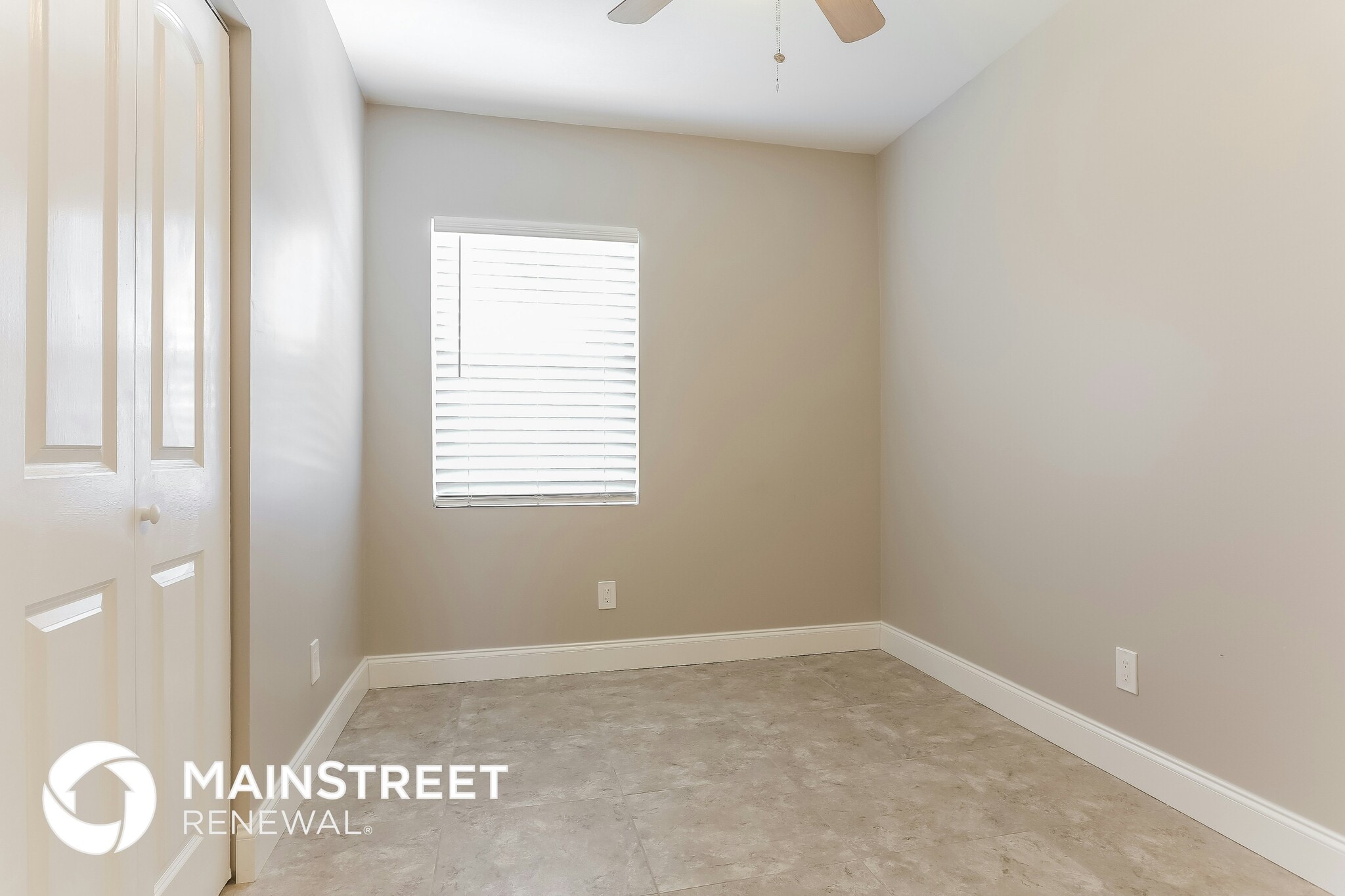 Building Photo - 402 S 12th St