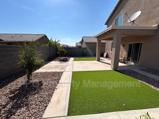 Building Photo - 11603 W Calavar Rd