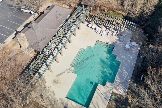 Building Photo - 401 Promontory Ridge