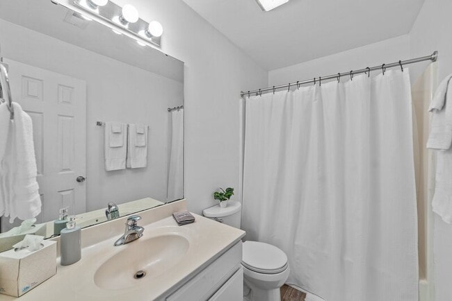 Building Photo - 2150 Oak Bend Dr