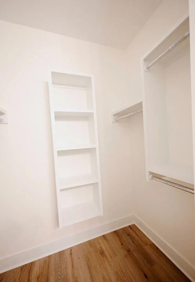 Building Photo - 519 Briarbrook Ln
