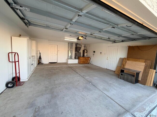 Building Photo - 3905 W 18th St