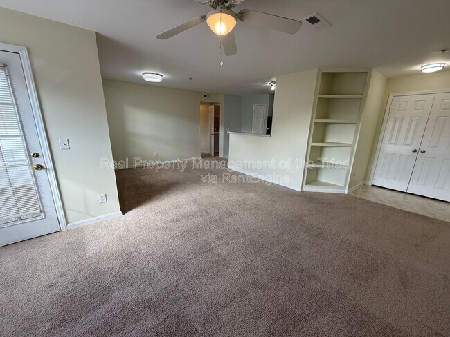 Building Photo - 5012 Lawndale Dr