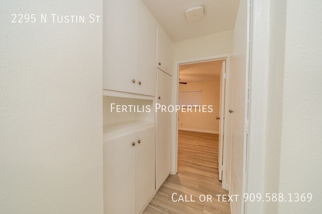 Building Photo - 2295 N Tustin St