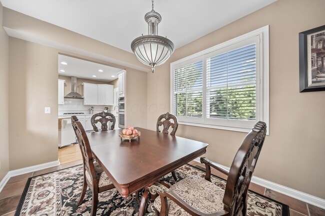 Building Photo - 4939 Stonehaven Dr