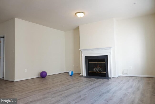 Building Photo - 1112 Pleasant Dr