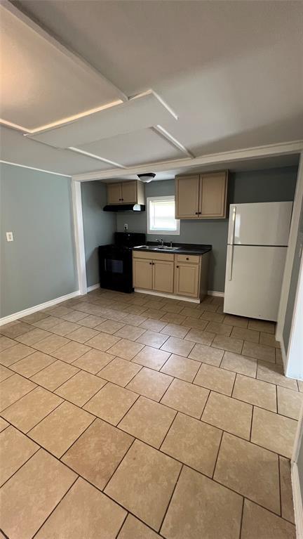 Building Photo - 25128 Faraway Ln