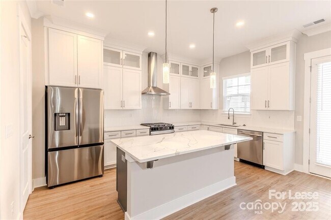 Building Photo - 3110 Doe River Wy