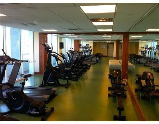 Building Photo - 31 SE 5th St