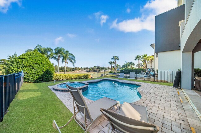 Building Photo - 815 Golden Bear Dr