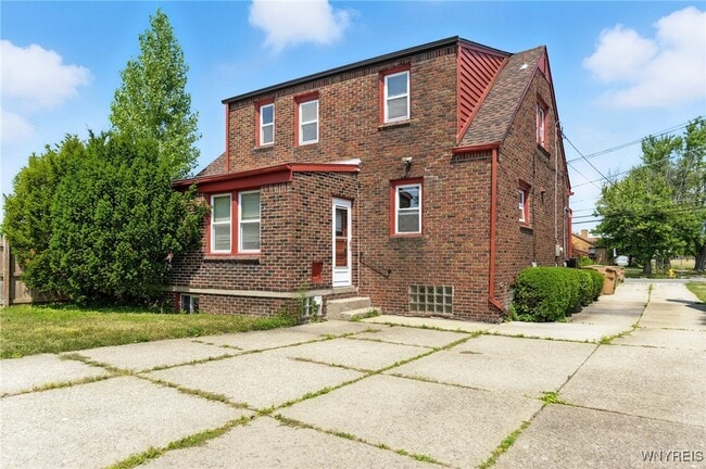 Building Photo - 841 Cleveland Dr