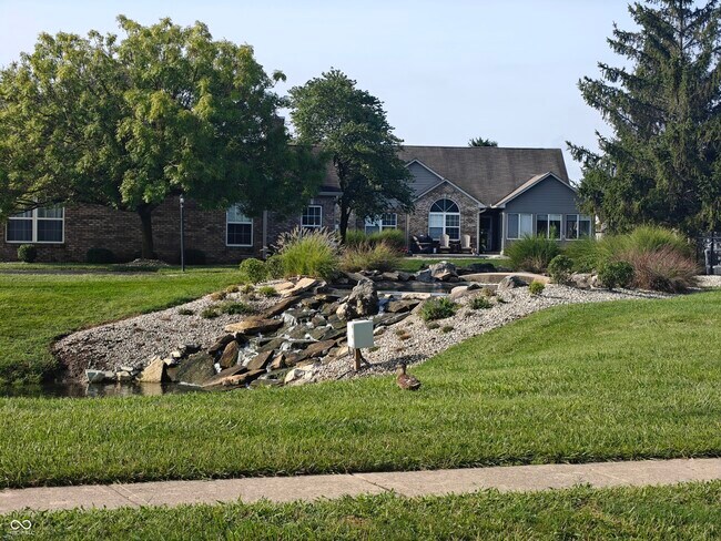 Building Photo - 2392 Steeple Chase