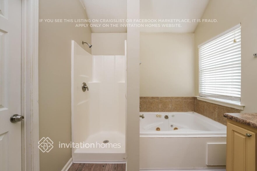 Building Photo - 1378 Persimmon Ct