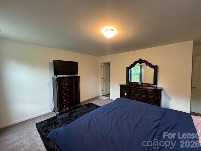 Building Photo - 574 Scotch Meadows Loop