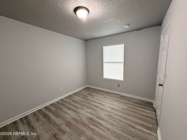 Building Photo - 8225 Eaton Ave