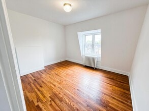 Building Photo - Live on Warren Street — Fresh, Bright, Downtown Apartment