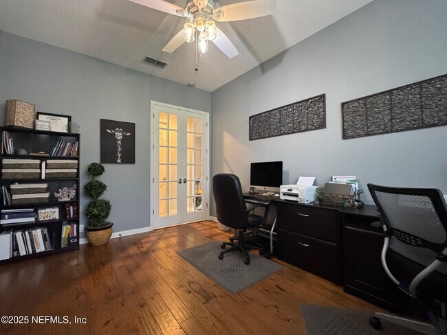 Building Photo - 4911 Toproyal Ln