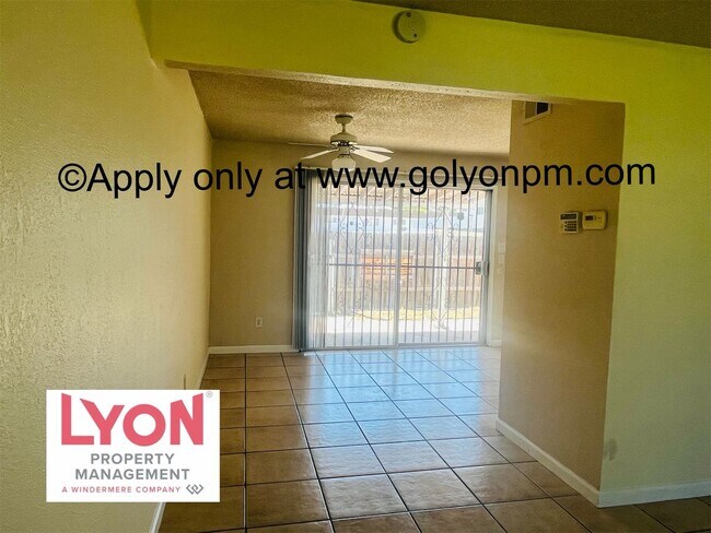 Building Photo - Darling, Spacious 3 bedroom Condo in beaut...