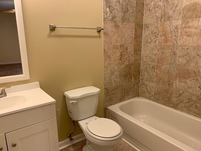 Building Photo - Rent Special! Half off first months' rent ...