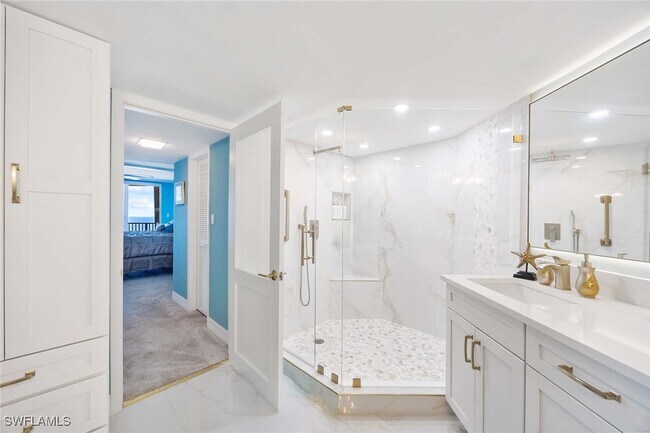 Building Photo - 840 S Collier Blvd