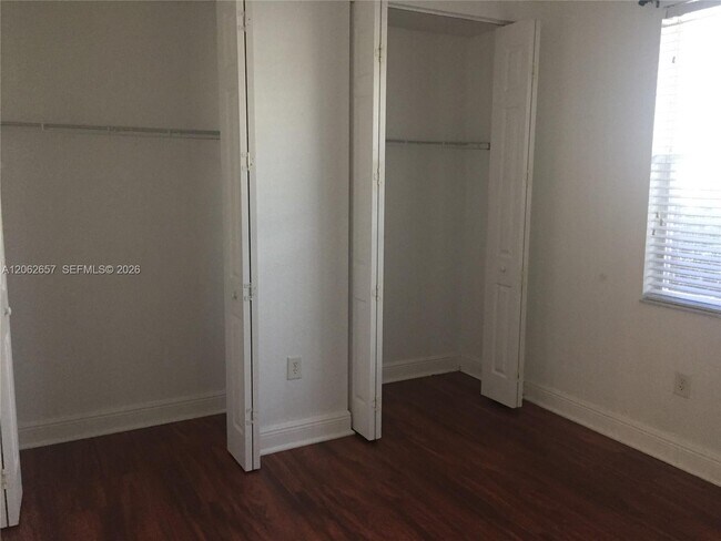 Building Photo - 17373 SW 47th Ct