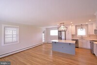 Building Photo - 3817 Ren Rd