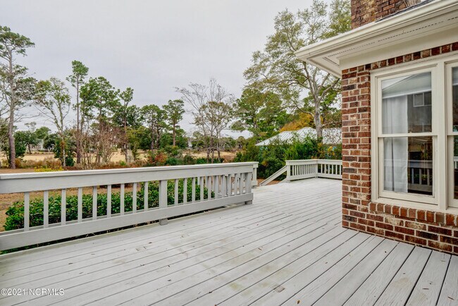 Building Photo - 8333 Bald Eagle Ln