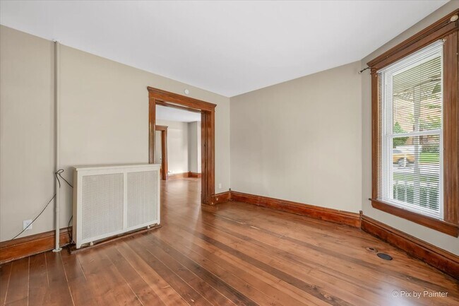 Building Photo - 202 N 5th St