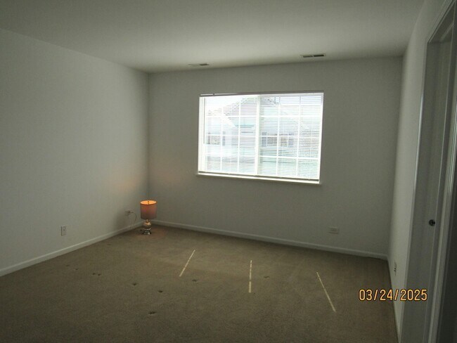 Building Photo - 494 S Jade Ln