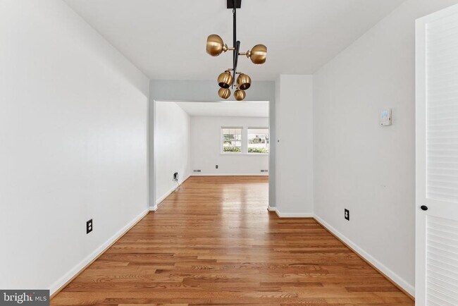 Building Photo - 8525 Bound Brook Ln