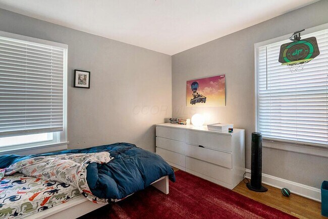 Building Photo - 1607 Elmwood Ave