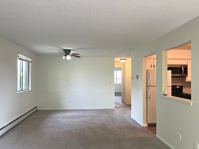 Building Photo - 19 Parkside Ct