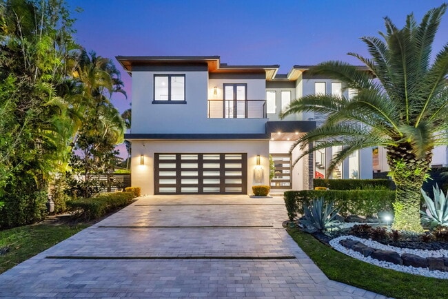 Building Photo - 334 Isle of Capri Dr