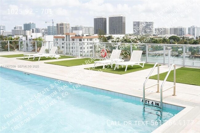 Building Photo - 1025 92nd St