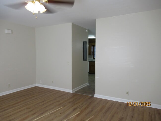 Building Photo - 22 Hackberry Ct
