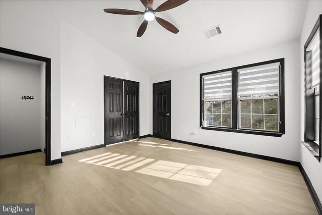 Building Photo - 10626 Fitzgibbon Ct