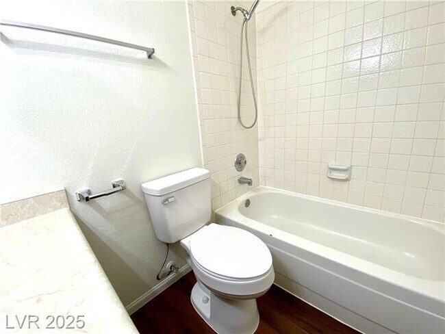 Building Photo - 2 Bed 2 Bth condo unit close to UNLV-***2 WEEKS FREE***