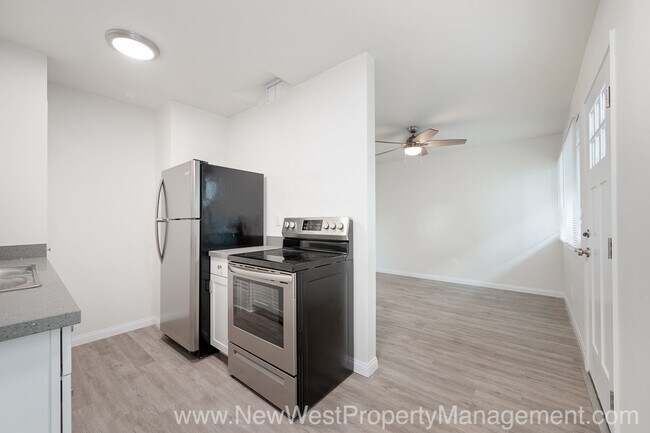 Building Photo - Upgraded Sherman Heights 1 Bedroom, Availa...