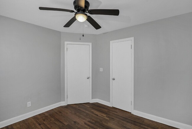 Building Photo - Cozy 2 Bedroom Home with Large Yard | Move-In Ready