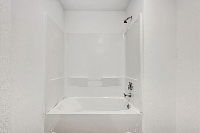 Building Photo - 227 River Grv Ct