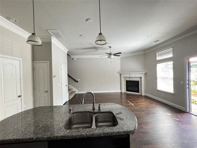 Building Photo - 2669 Sherwood Dr
