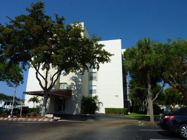 Building Photo - 5280 NW 2nd Ave
