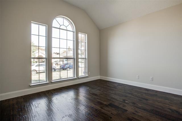 Building Photo - 3708 Villanova Dr